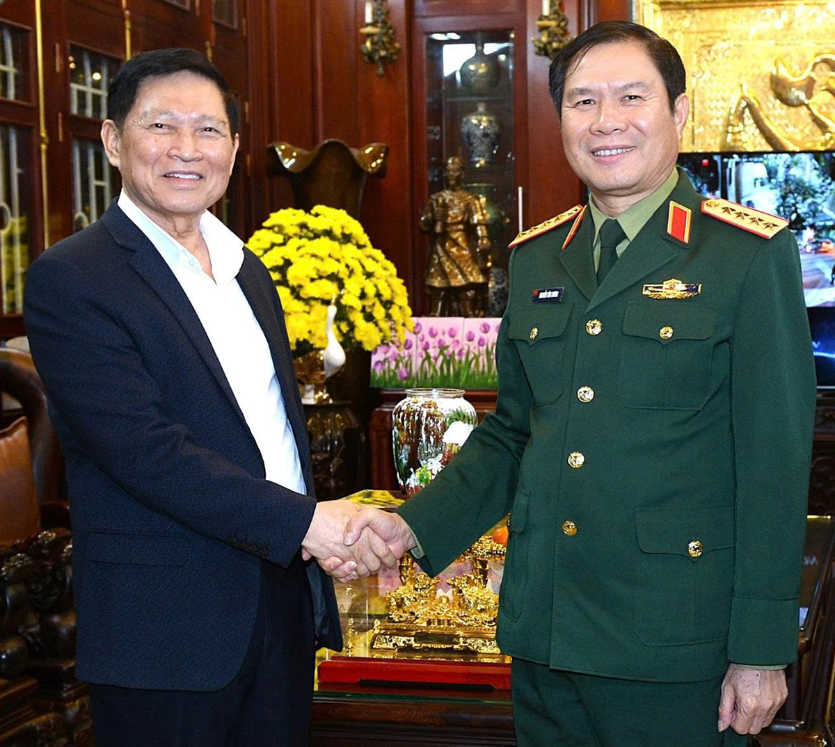 Đại tướng Nguyễn Tân Cương tri ân các đồng chí nguyên lãnh đạo Bộ Quốc phòng